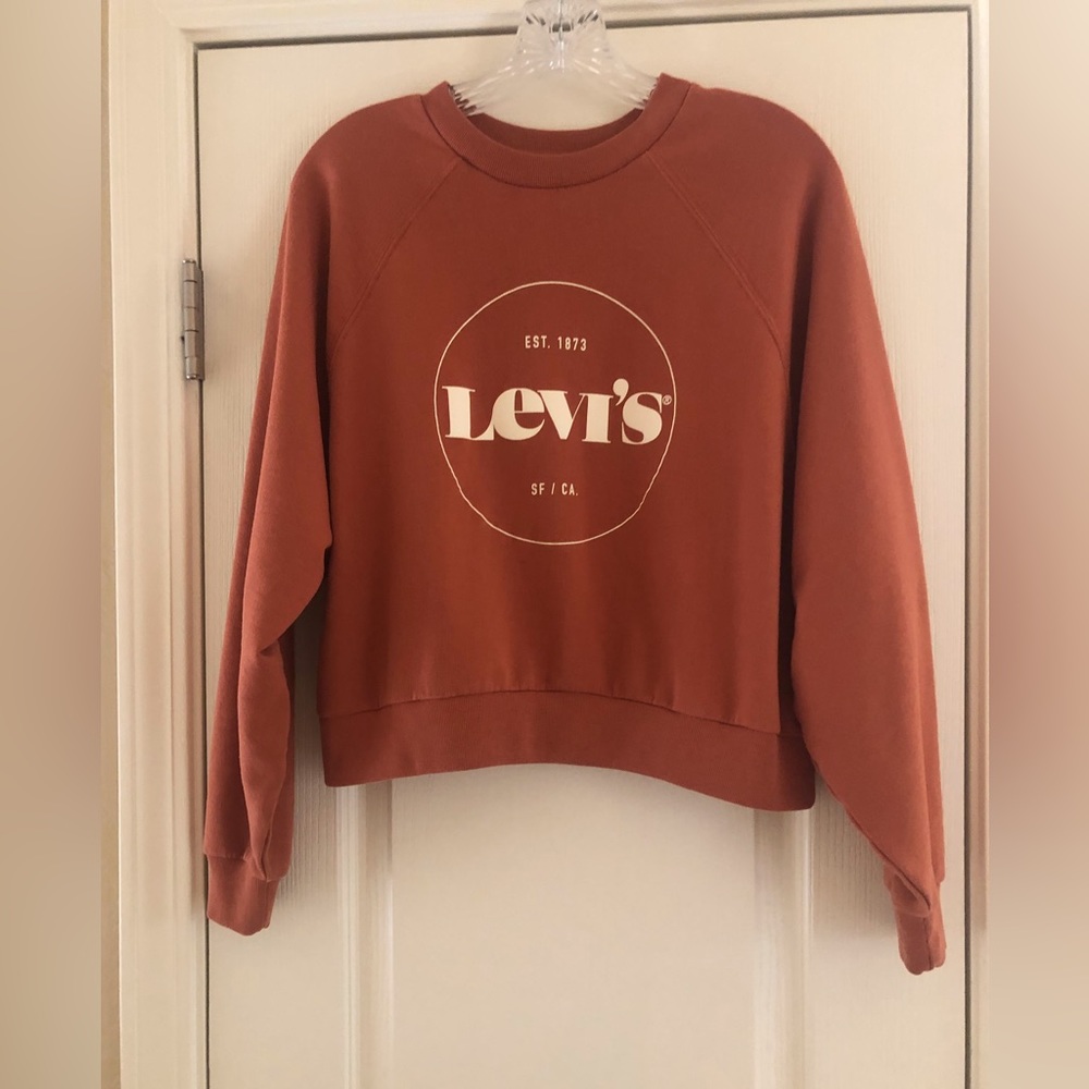 Levi’s sweatshirt in fabulous Sedona red color.